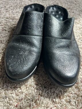 Walking Cradles Black Embossed Slip-On Mules